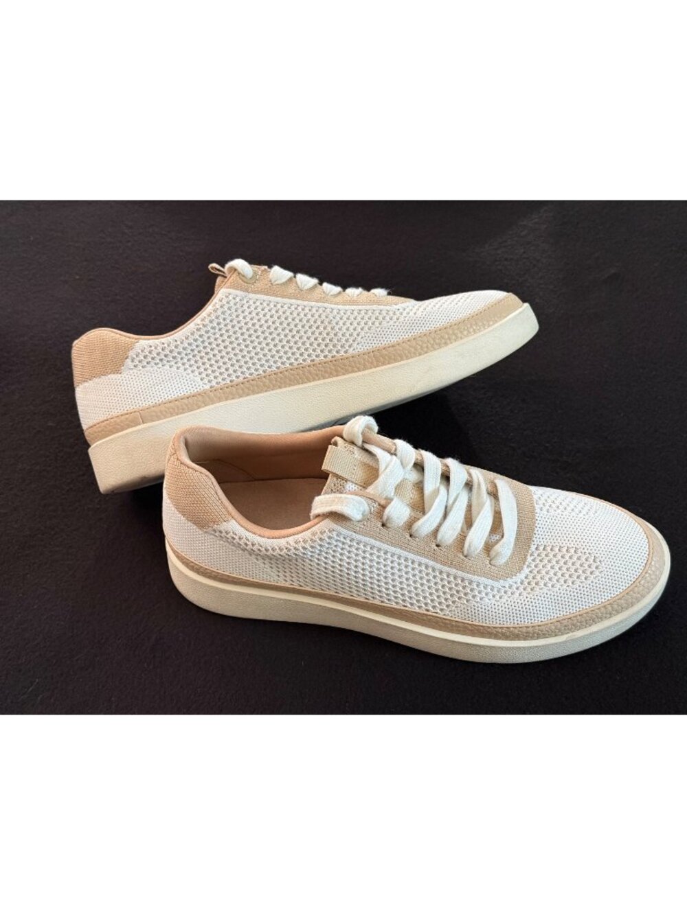 size 7, EUR 38 Vionic Galia White Beige Knit Casual Walking Sneakers Women's